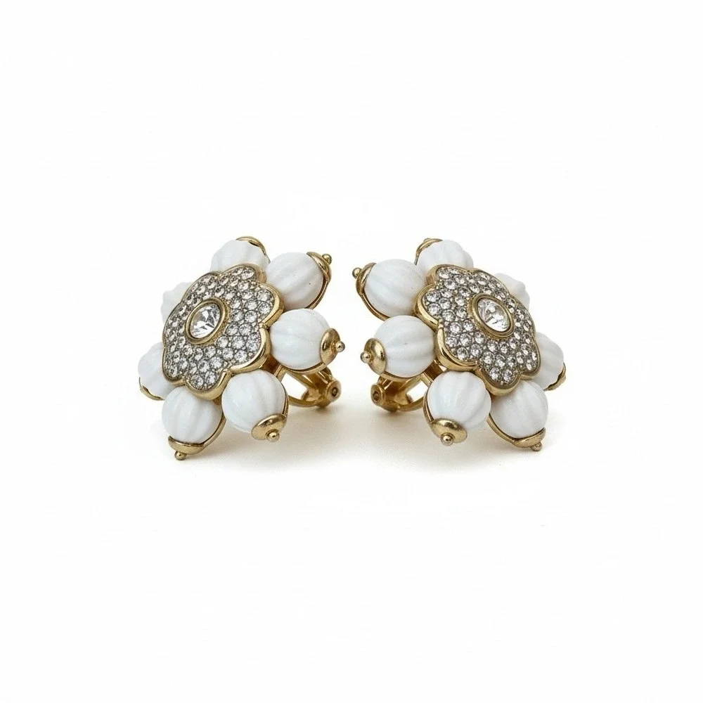 BIG FLOWER WHITE SWAROVSKI CRYSTAL GOLD CLIP SWAN MARK CLIP ON EARRINGS & BROOCH